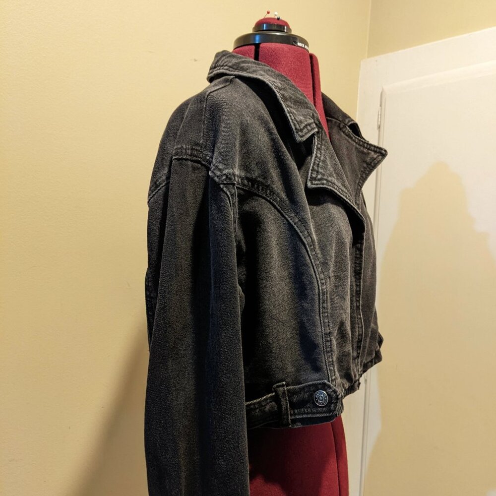 Madden NYC Women’s Cropped Denim Moto Jacket – Black Wash (Size L) - Picture 6 of 12